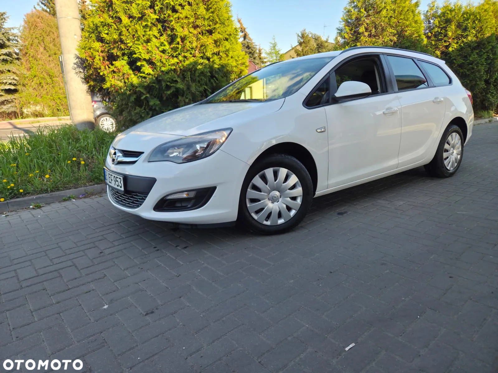 Opel Astra 1.6 Sports Tourer Design Edition - 19