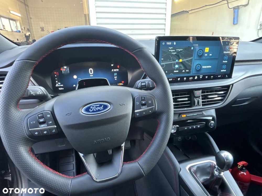 Ford Kuga - 10