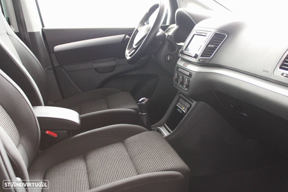VW Sharan 2.0 TDI Confortline - 12