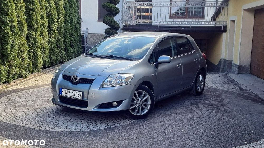 Toyota Auris - 2
