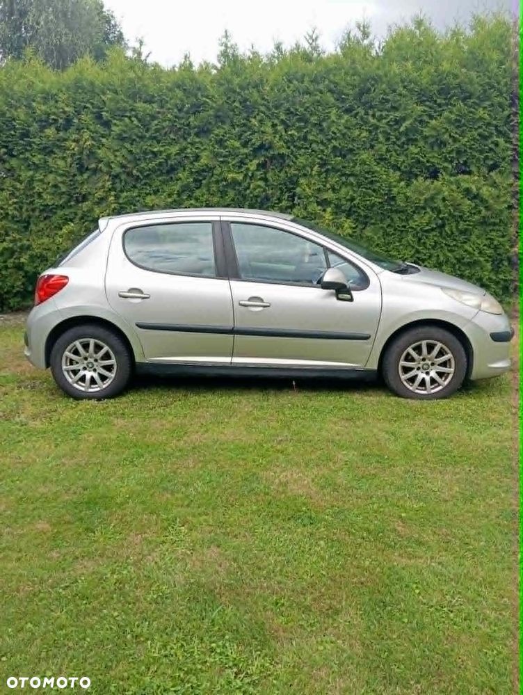 Peugeot 207 1.4 16V Presence - 1