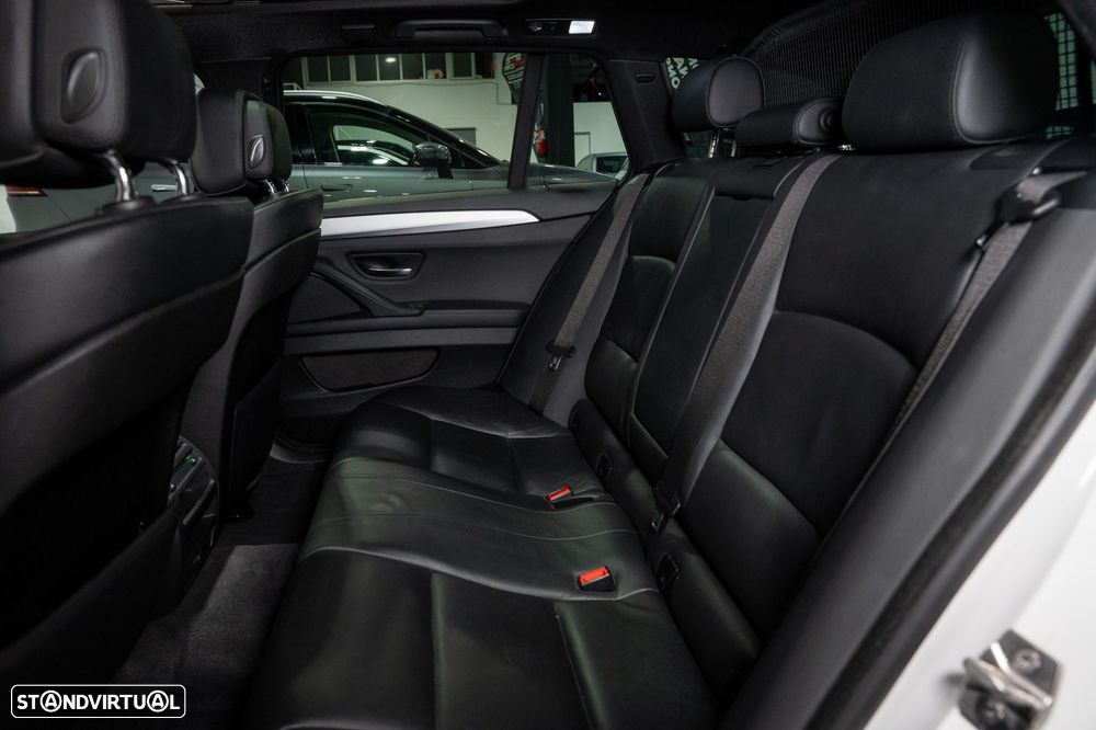 BMW 535 d Pack M Auto - 19