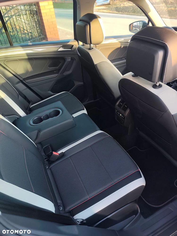 Volkswagen Tiguan 2.0 TDI SCR Urban Sport - 14