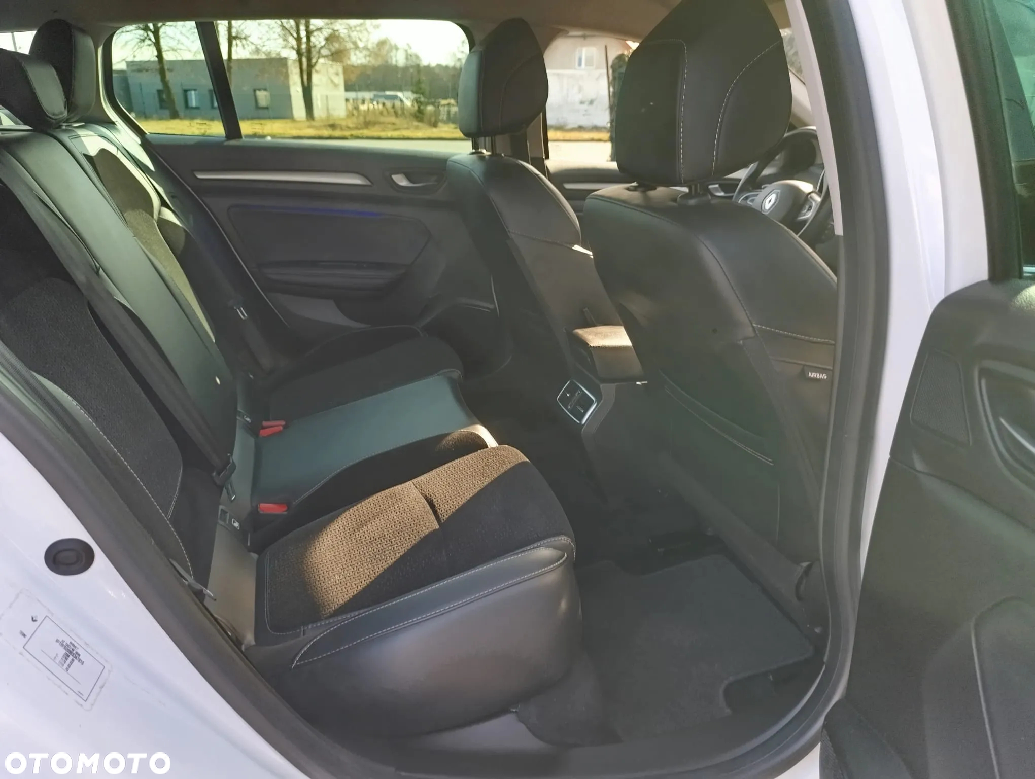 Renault Megane Grandtour BLUE dCi 150 EDC GT LINE - 17