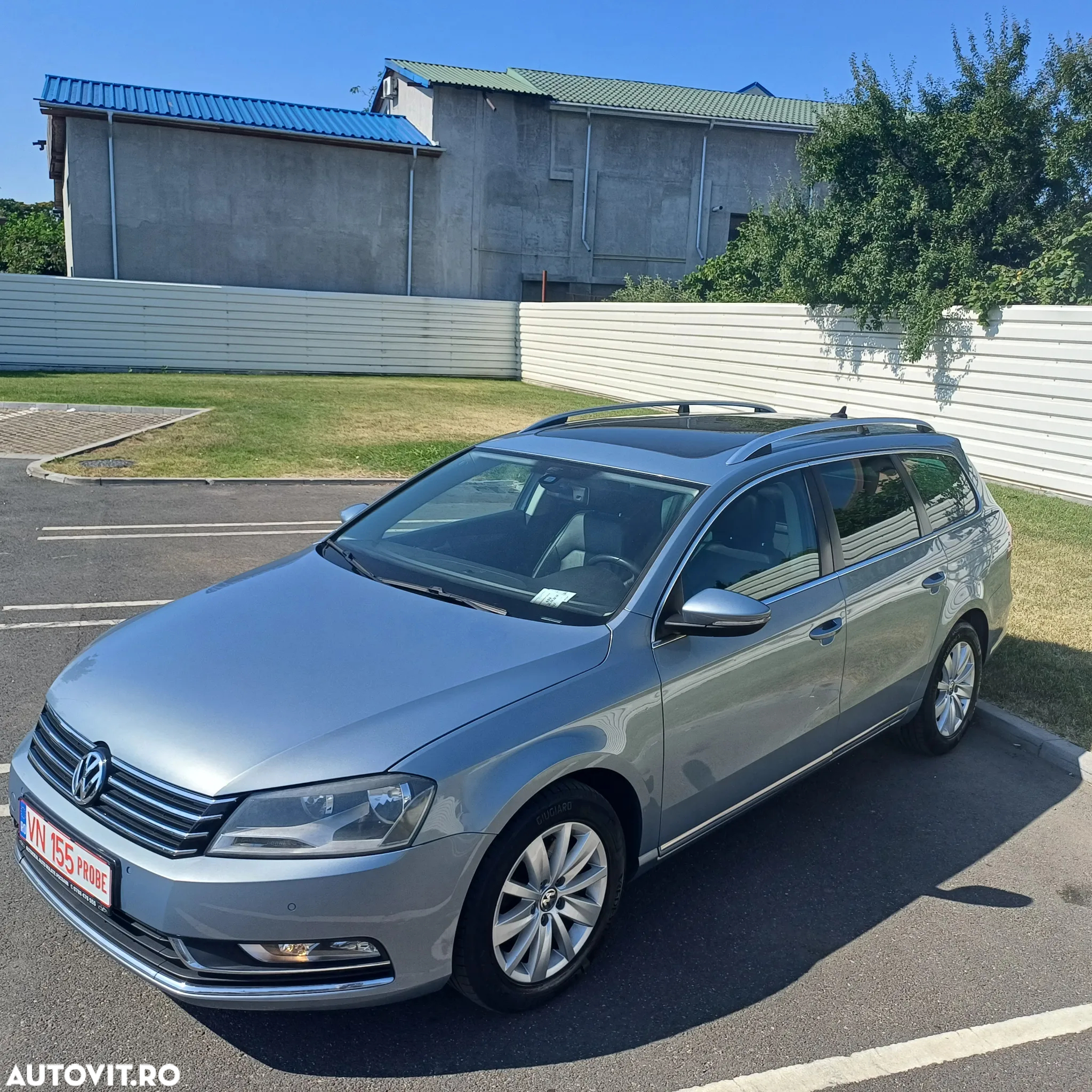 Volkswagen Passat Variant 2.0 TDI BlueMotion Technology R-Line - 4