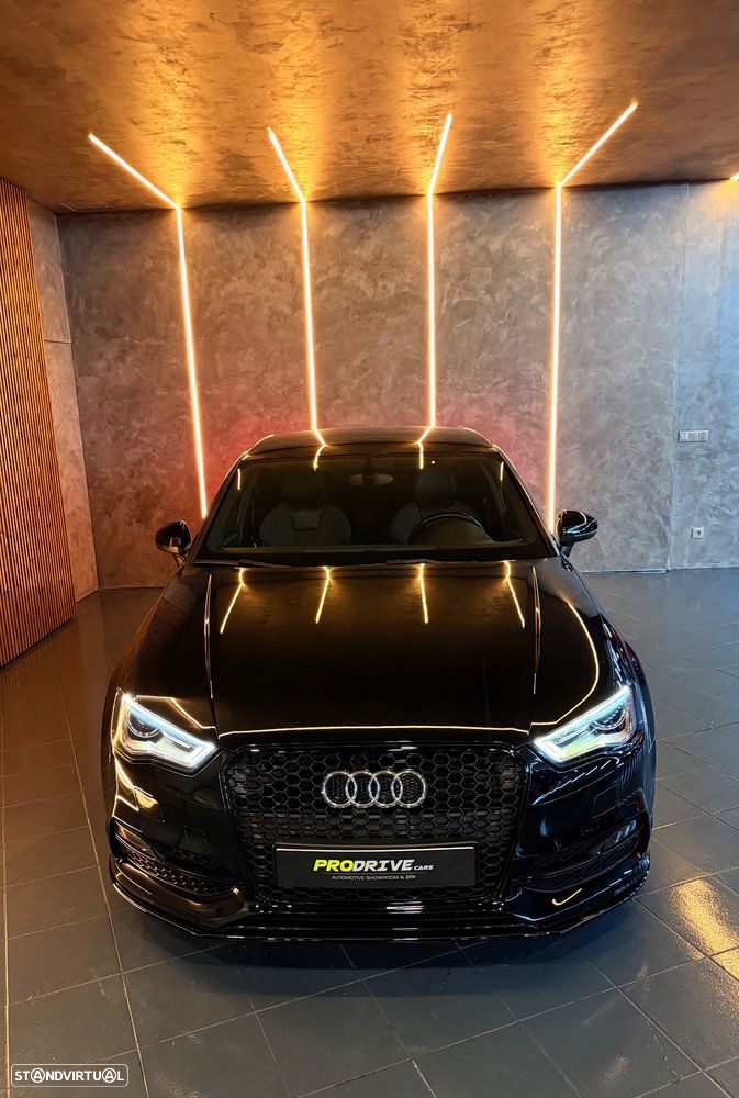 Audi A3 Limousine 2.0 TDI S line Sport Pack - 4