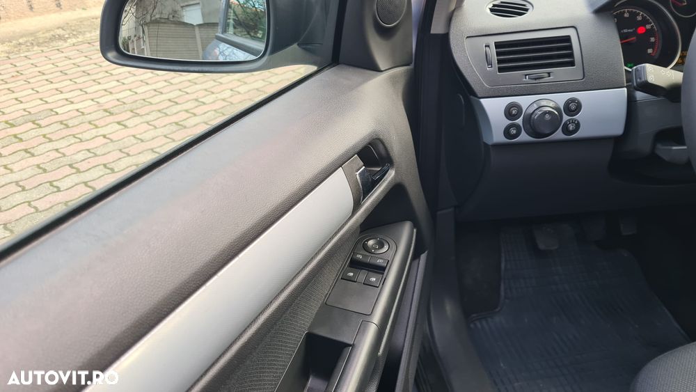 Opel Astra - 7