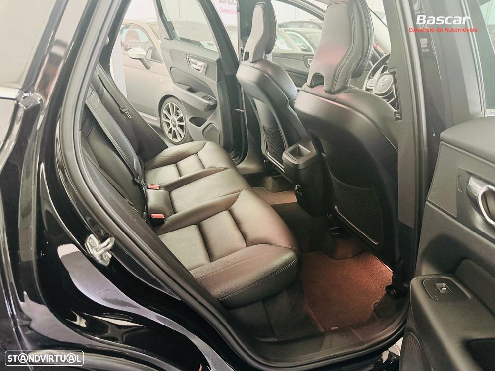 Volvo XC 60 2.0 D4 Inscription Geartronic - 17