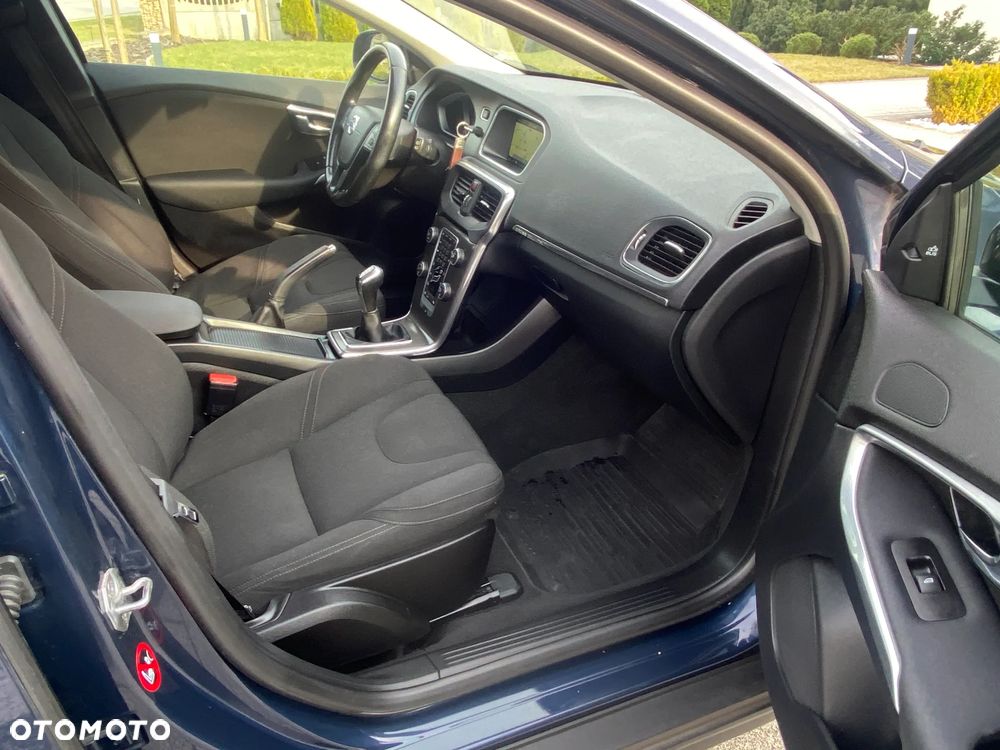 Volvo V40 Cross Country D2 Summum - 10