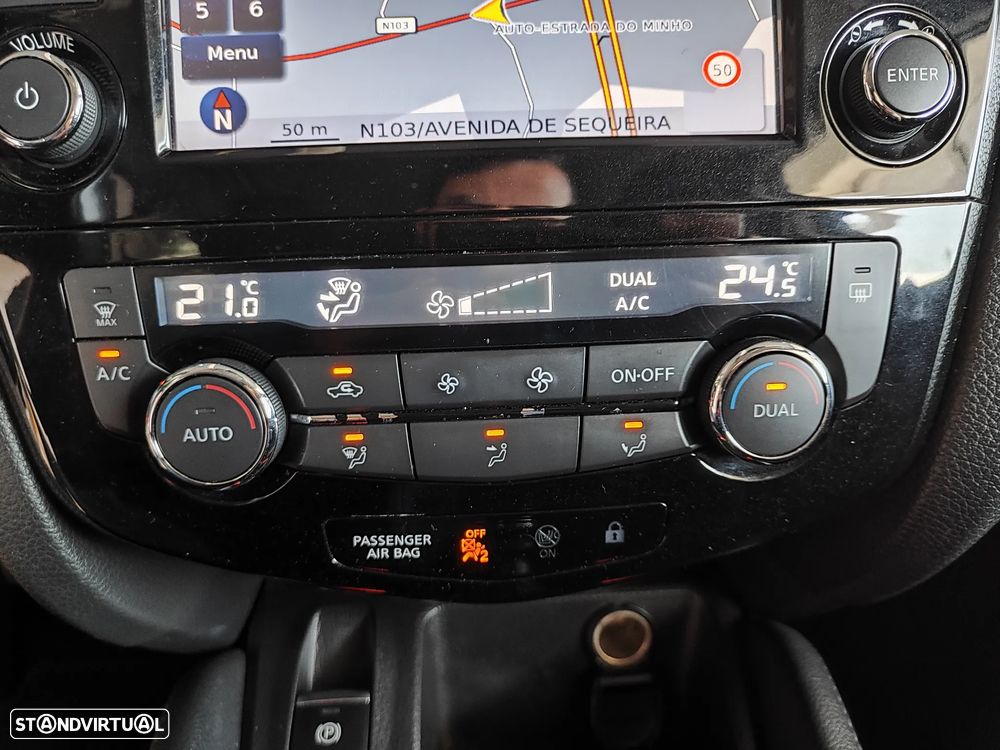 Nissan Qashqai 1.5 dCi N-Connecta RS+PS - 29