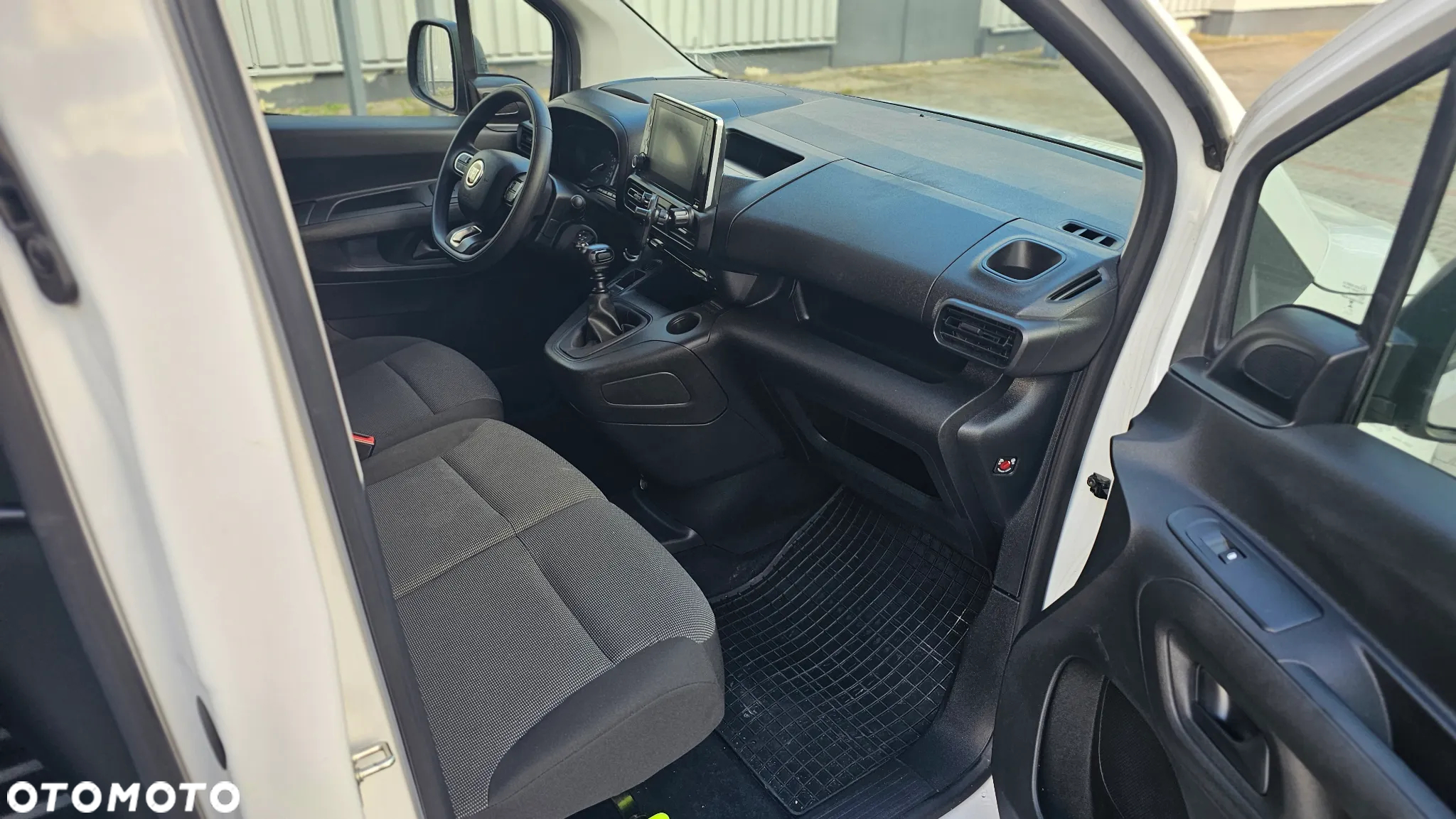 Fiat Doblo - 10