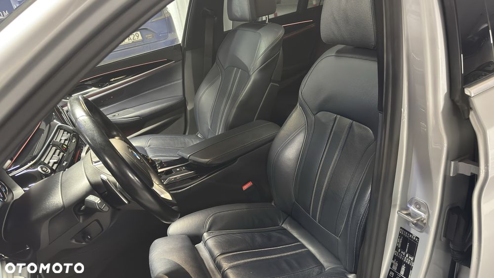 BMW Seria 5 540i xDrive Luxury Line - 11