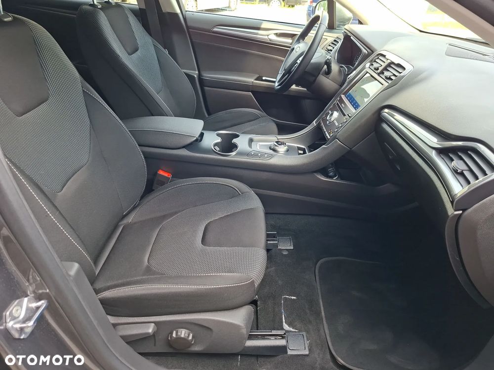 Ford Mondeo 2.0 EcoBlue Titanium - 31