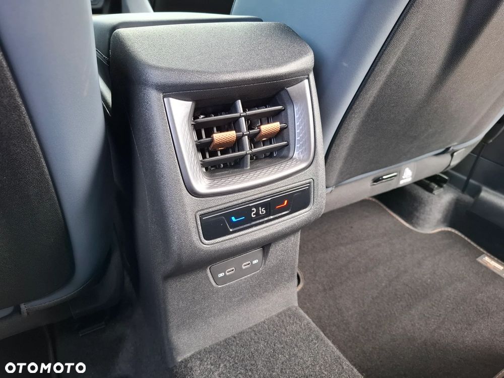 Cupra Terramar 1.5 eTSI mHEV DSG - 30