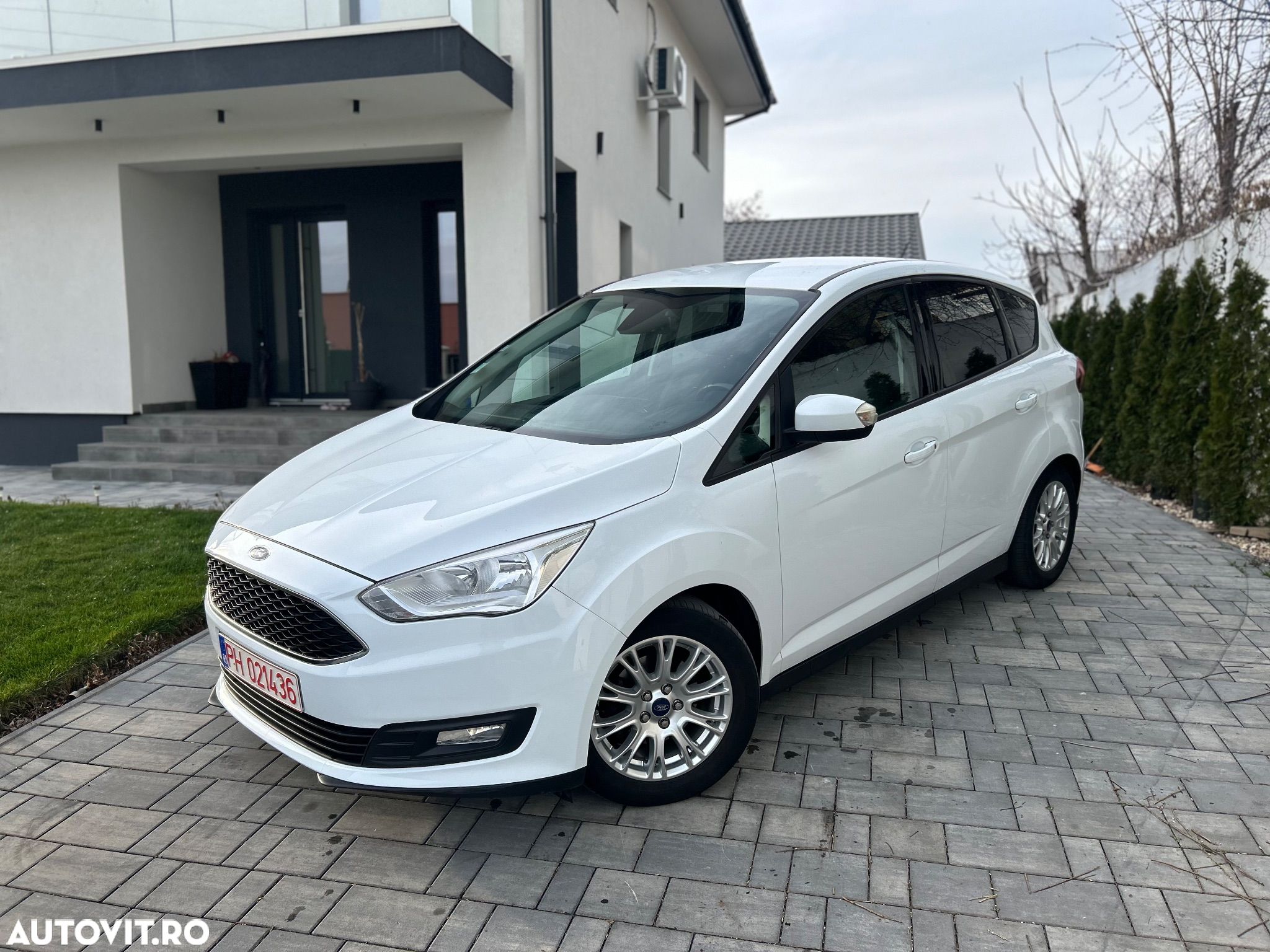 Ford C-Max 1.5 TDCi Start-Stop-System Business Edition - 1