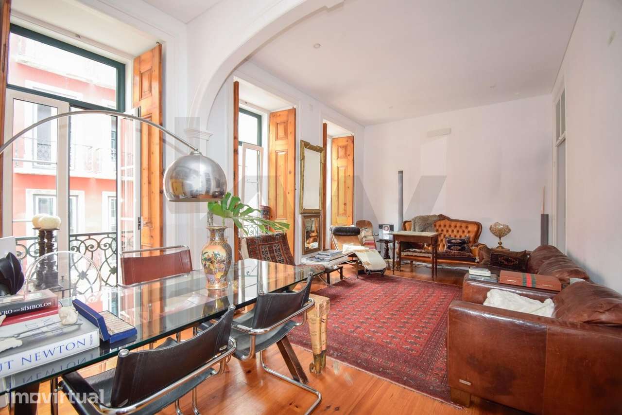 Apartamento T3+2 com terraço de 67m2 junto à Praça da Alegria - Grande imagem: 2/38