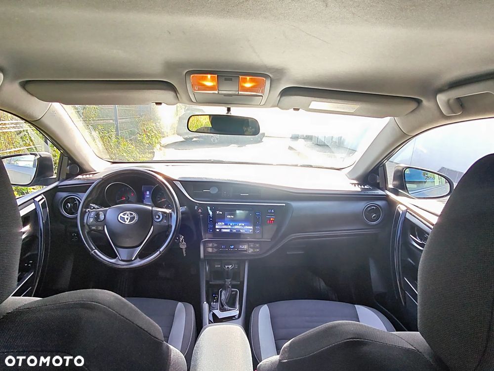 Toyota Auris - 9