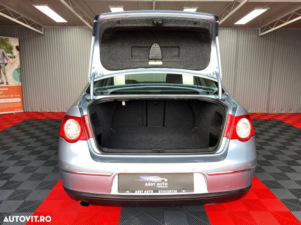 Volkswagen Passat - 17