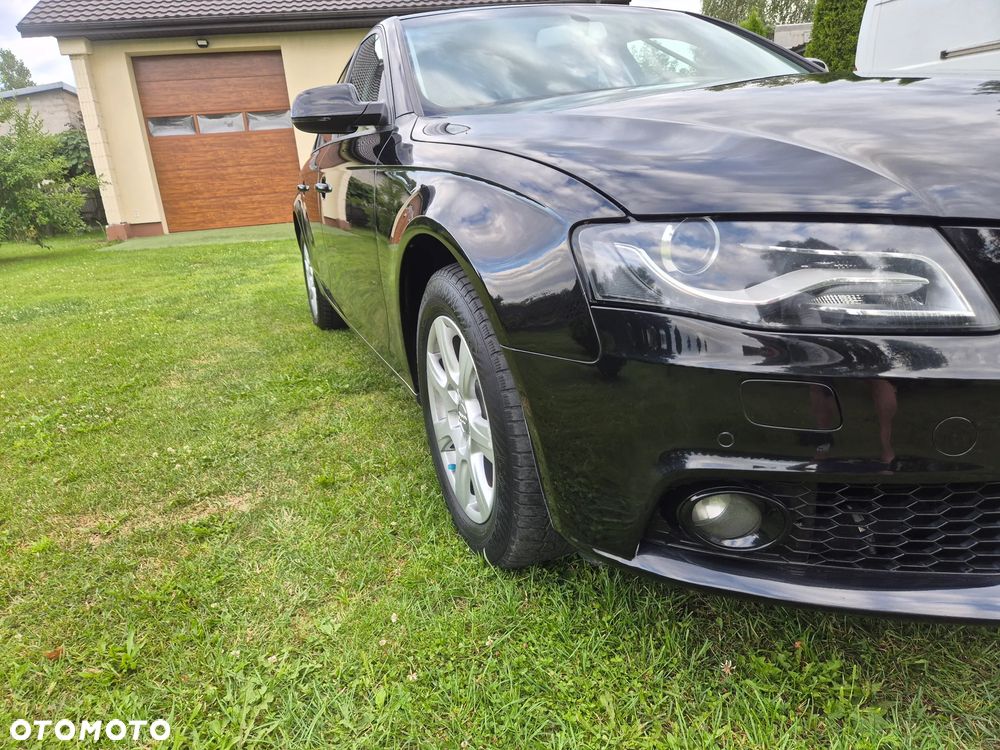 Audi A4 Limousine - 10