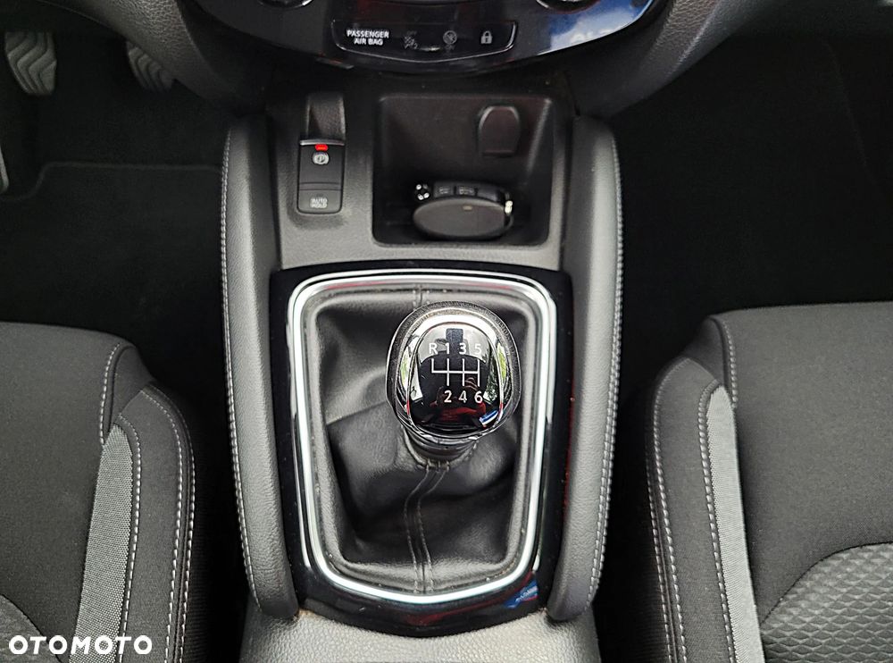 Nissan Qashqai 1.3 DIG-T N-Connecta - 18