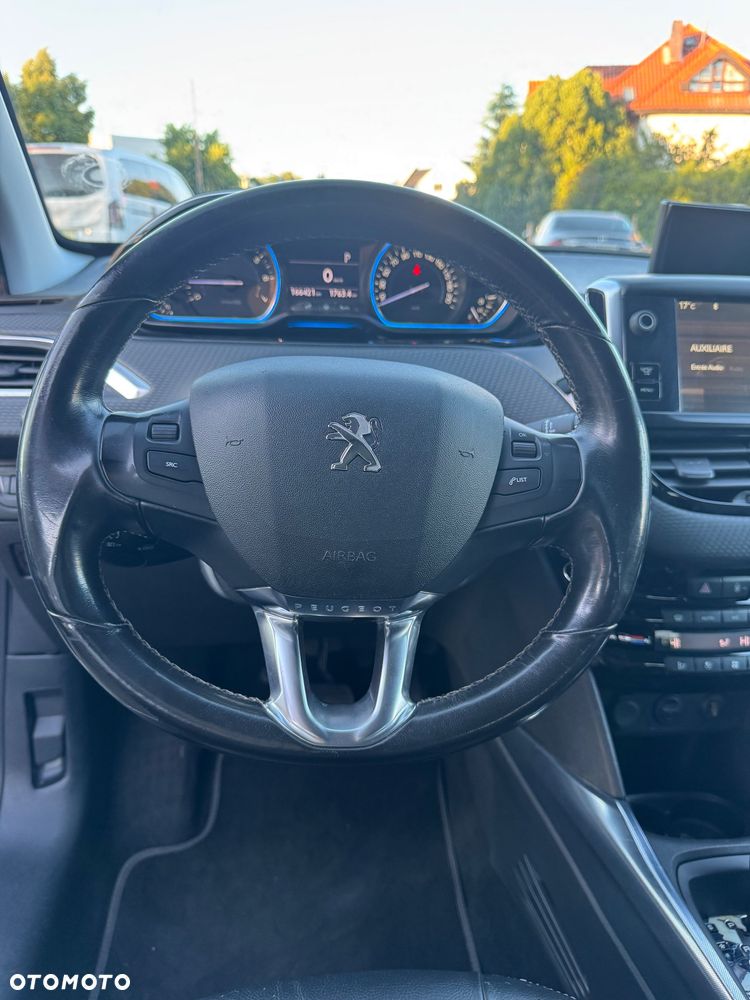 Peugeot 2008 1.6 VTi Allure - 34