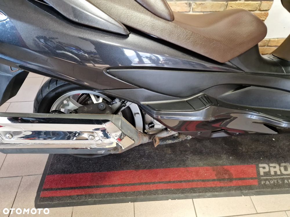 Suzuki Burgman - 34