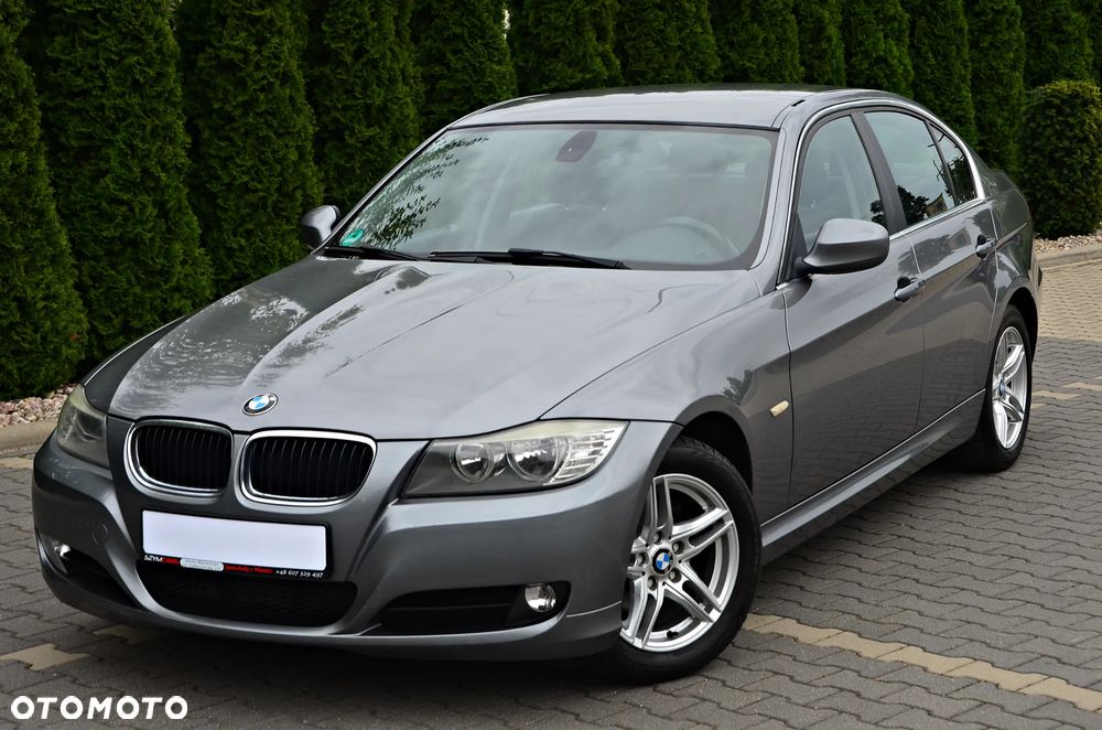 BMW Seria 3 318d - 16