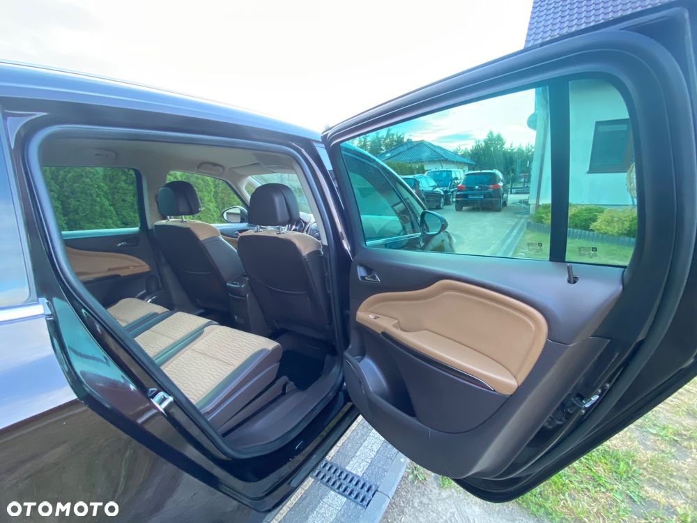 Opel Zafira Tourer 2.0 CDTI Innovation - 32