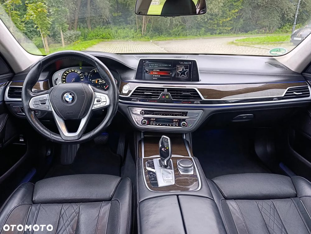 BMW Seria 7 730d xDrive - 19