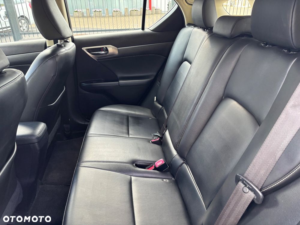 Lexus CT 200h Prestige - 15