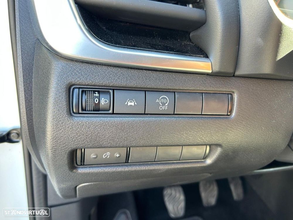 Nissan Qashqai 1.3 DIG-T N-Connecta - 10