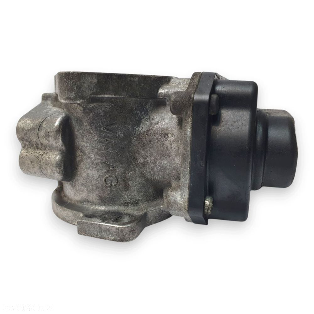 ZAWÓR EGR VW Passat B6 Golf V Audi A3 2.0 TDI 03G131501P - 13