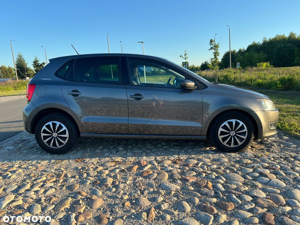 Volkswagen Polo 1.4 16V Comfortline - 6