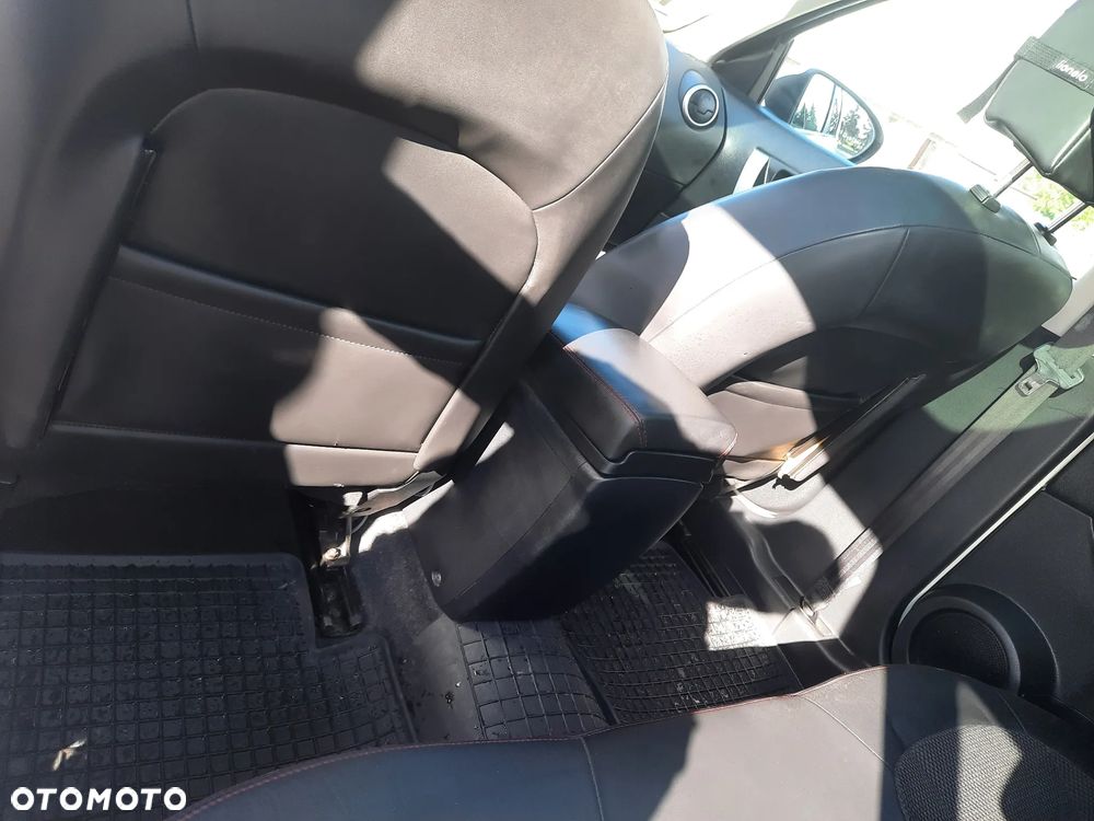 Nissan Qashqai - 8