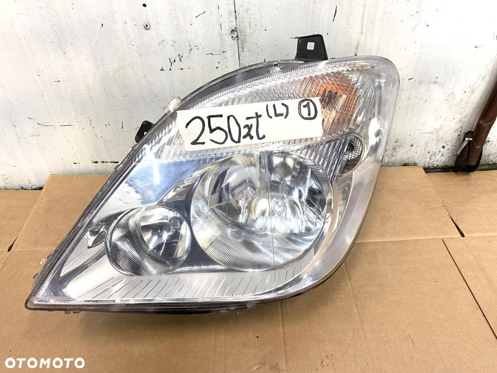 Sprinter 906 06- REFLEKTOR PRZÓD LEWY LAMPA PRZEDNIA LEWA - 1