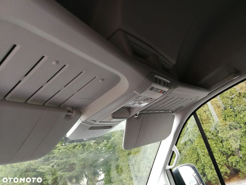 Volkswagen Crafter - 21