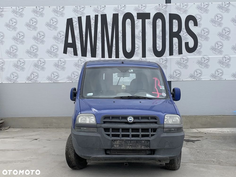 FIAT DOBLO 2004 *SAMOCHÓD NA CZĘŚCI* 4671 MASKA, LAMPA, DRZWI, LUSTERKO, ZDERZAK, GRILL, BŁOTNIK, KLAPA, BELKA, DESKA, FOTELE, KANAPA, ĆWIARTKA KIEROWNICA, TARCZE, ZACISKI, ZAWIESZENIE, KOMPLETNY PRZÓD, KOMPLETNY TYŁ, LICZNIK, ZEGARY, PRAWE LEWE PRZÓD TYŁ - 2