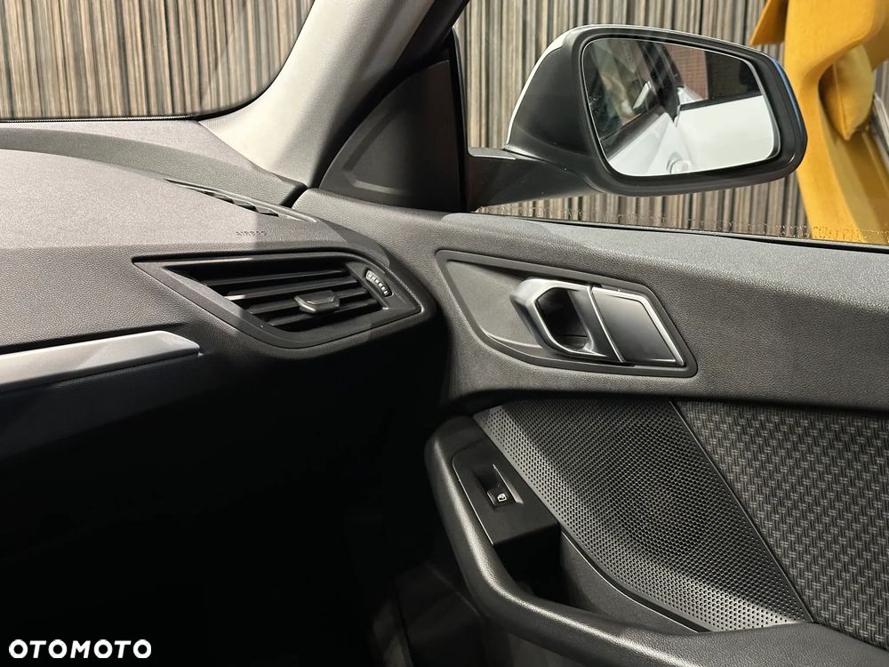 BMW Seria 2 218i Advantage - 14