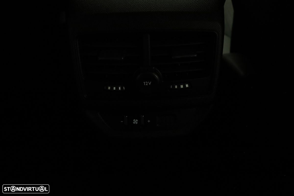 Peugeot 5008 1.2 PureTech Allure Pack EAT8 - 24