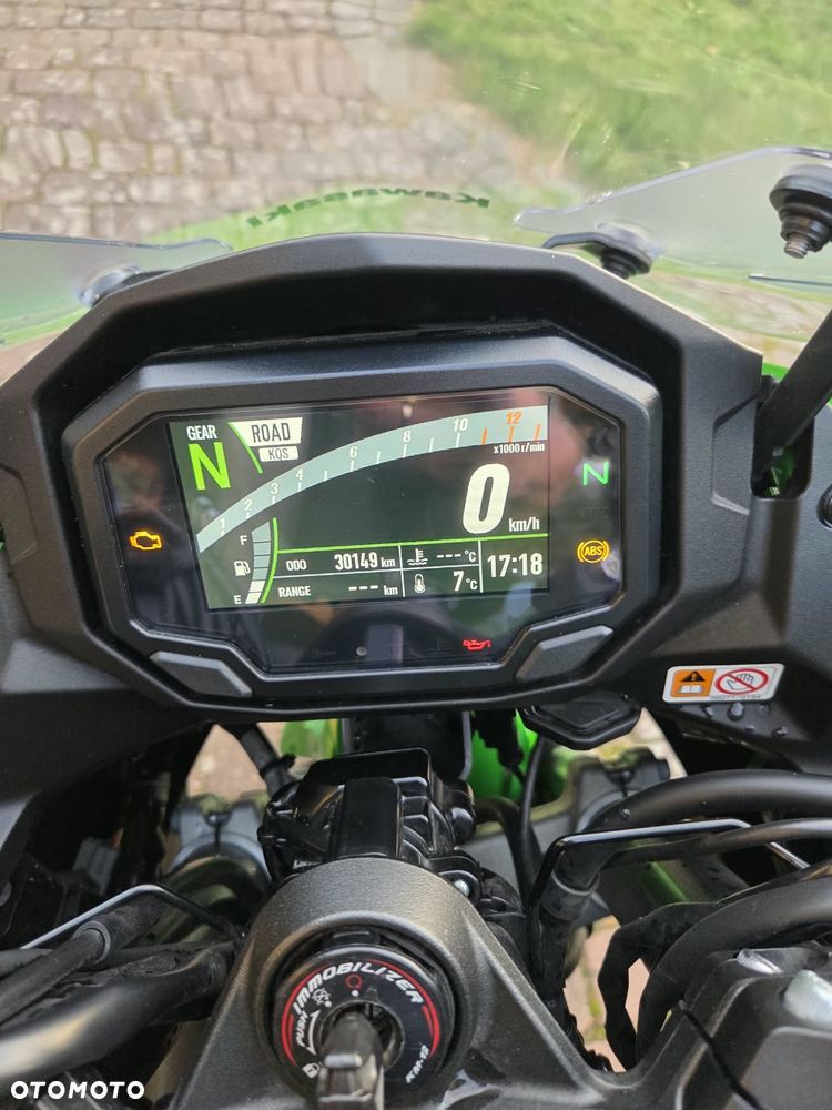Kawasaki Ninja 1000 SX - 18