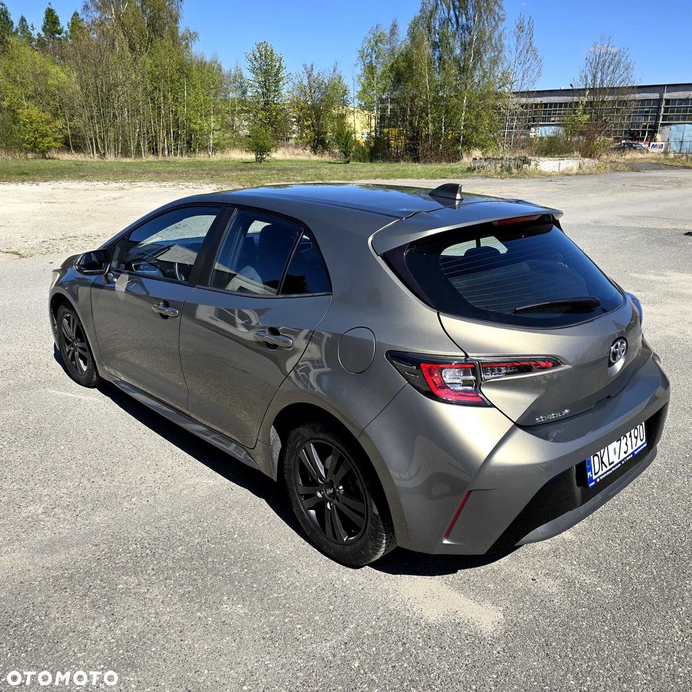 Toyota Corolla - 5