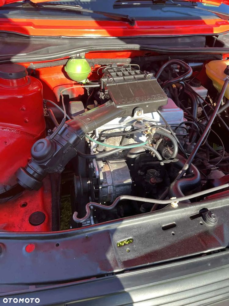 Volkswagen Golf - 11