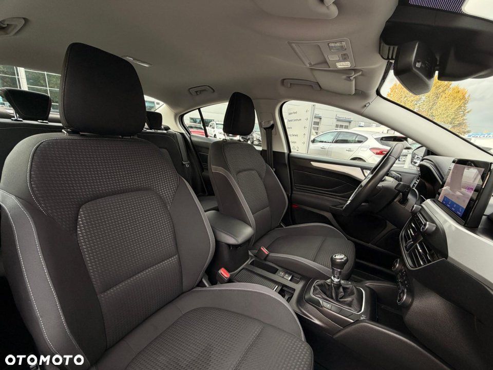 Ford Focus - 20