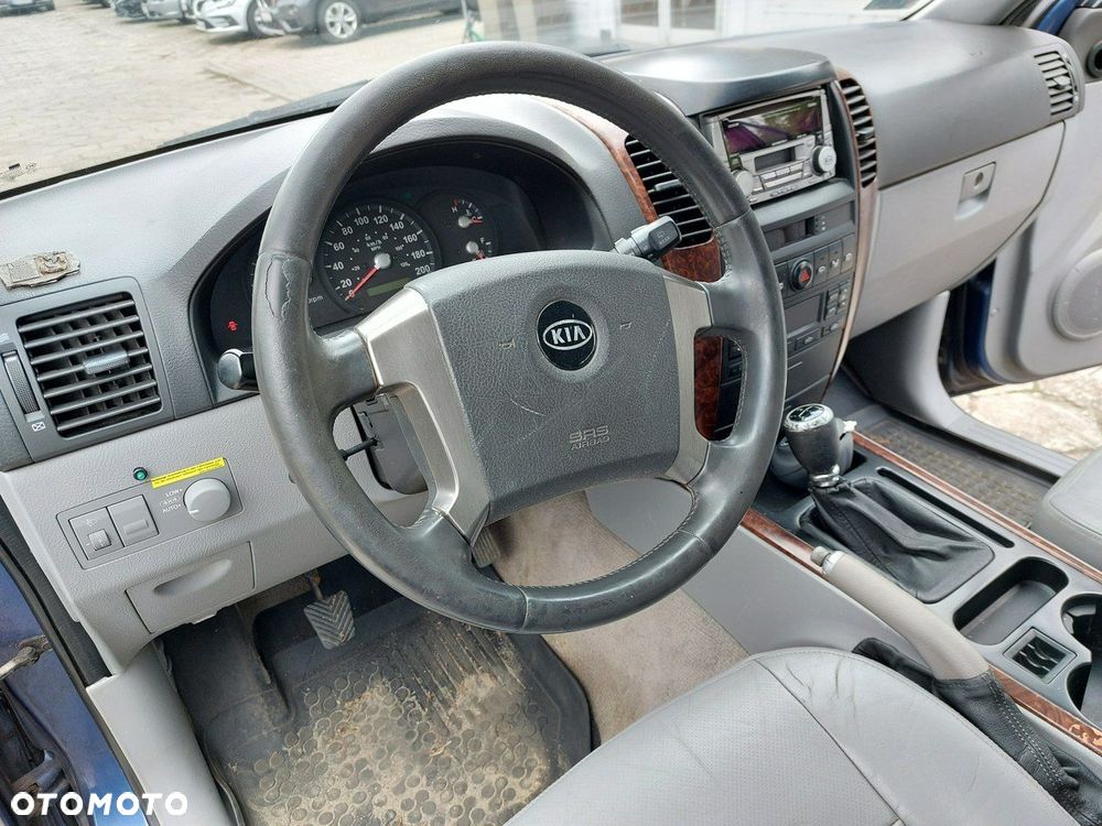 Kia Sorento - 10