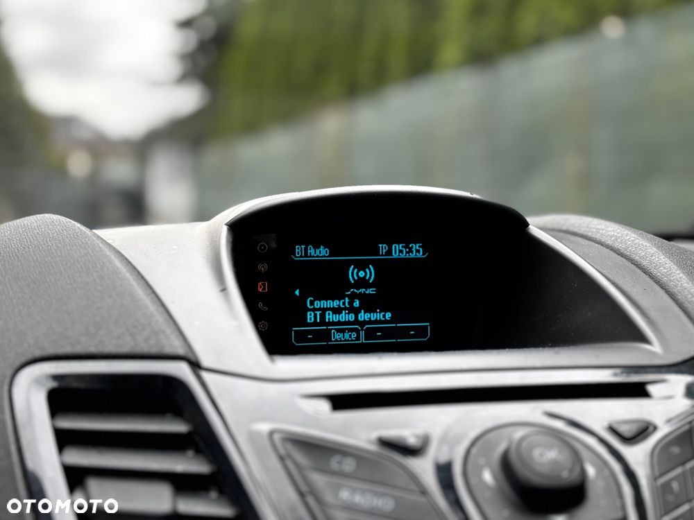 Ford Fiesta 1.0 EcoBoost Titanium - 33