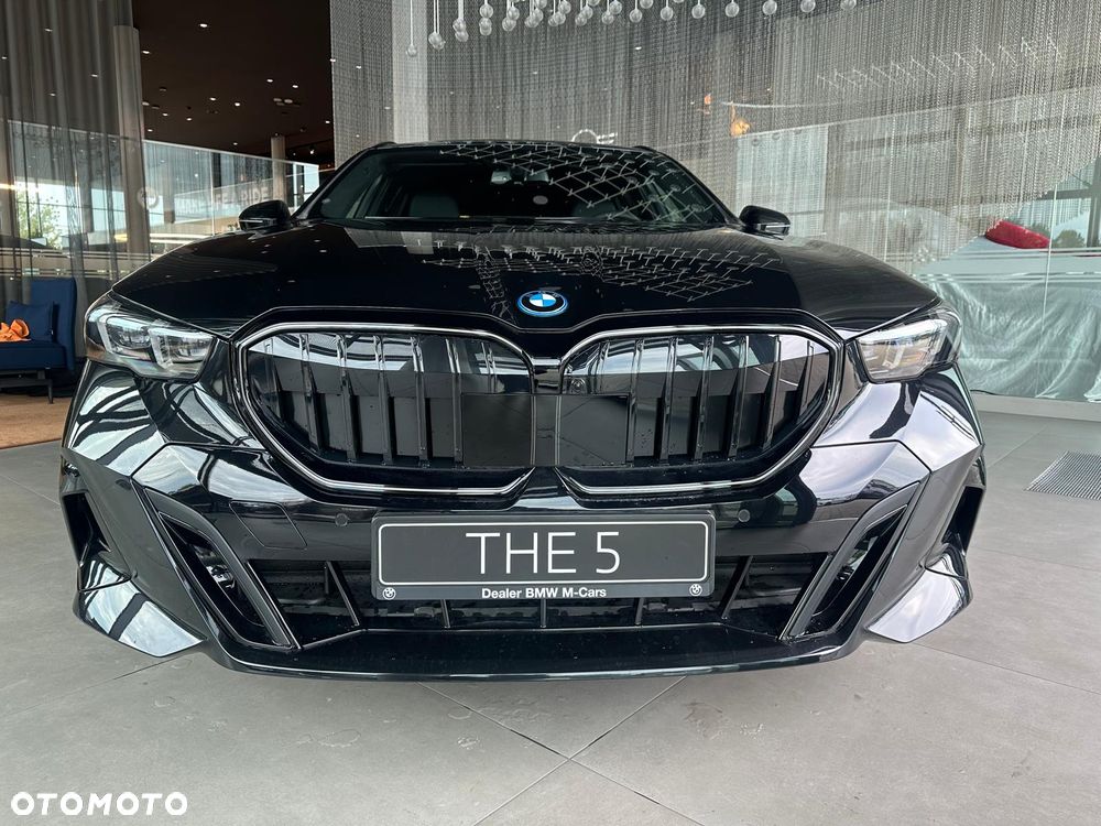 BMW Seria 5 530e xDrive PHEV M Sport - 10