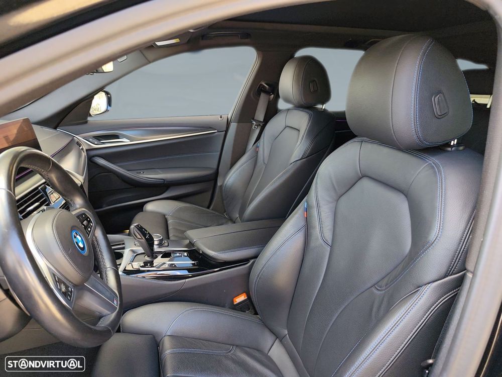 BMW 520 e Pack M - 11