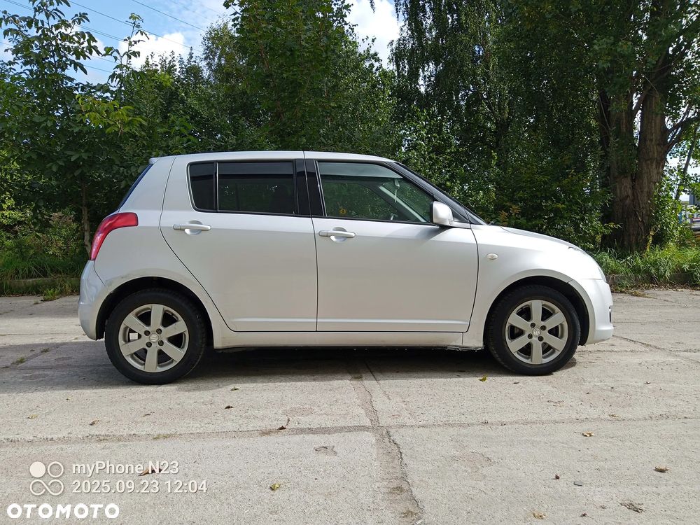 Suzuki Swift 1.3 JB Edition - 5