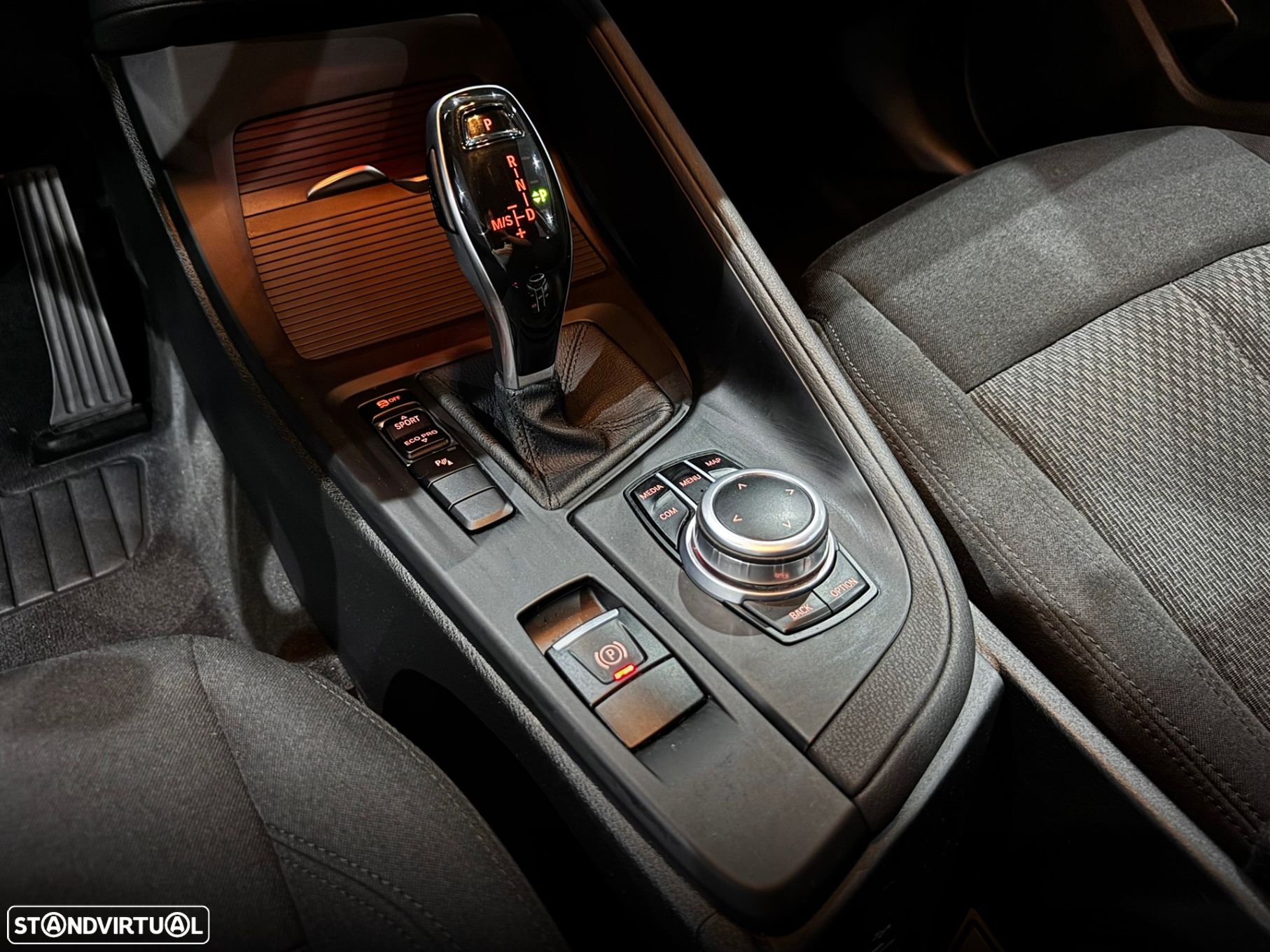 BMW X1 16 d sDrive Pack Essence Auto - 17