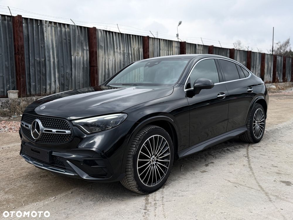 Mercedes-Benz GLC 300 d 4Matic 9G-TRONIC AMG Line - 3